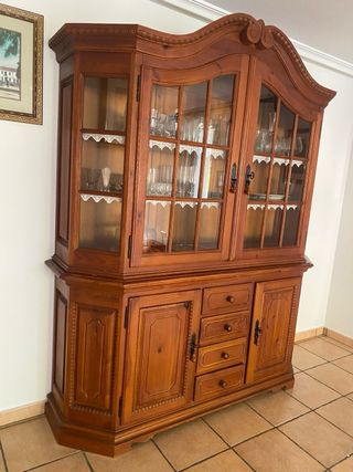Aparador Castellano madera maciza - vitrina