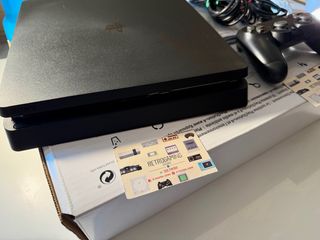 Playstation 4 Slim firmware basso Fortnite Bundle