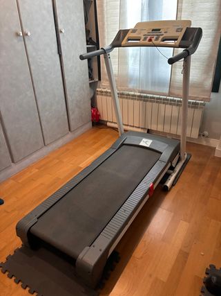 Cinta de correr con inclinación