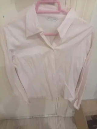 Camisa rosa de rayas