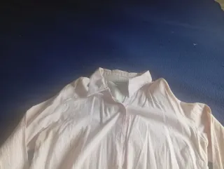 Camisa rosa de rayas