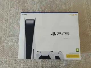 PlayStation 5 825GB con 2 mandos y lector Blu-ray