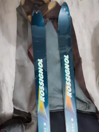 Esquís Rossignol Made in Spain con fijaciones