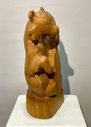OSO DE MADERA TALLADA