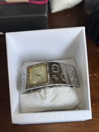 Reloj Guess Mujer Dorado y Plateado