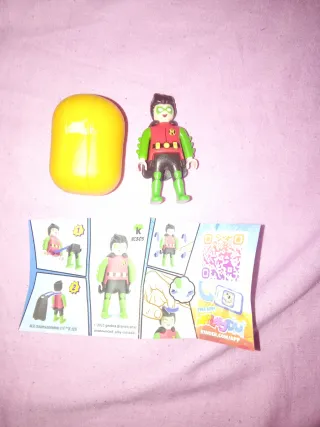 Figura Robin Huevo Kinder Sorpresa