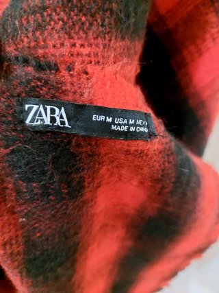 Bufanda Chal Zara a cuadros rojo y negro