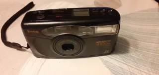 2 Cámaras : Kodak y Prixcolor (Negra/Gris)