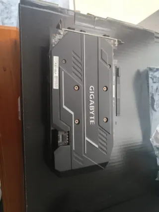 Tarjeta Gráfica Gigabyte GTX 1660 SUPER