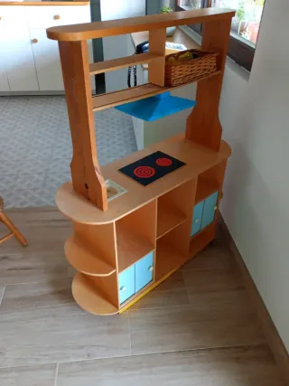 Cocinita de madera para jugar