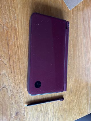 Nintendo DS XL Rosso