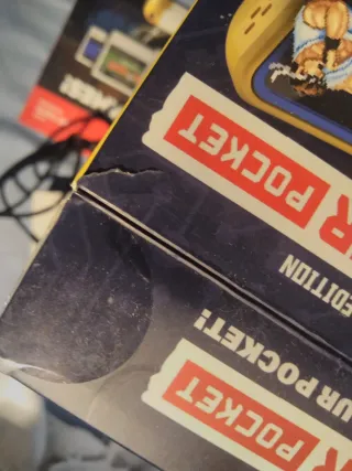 Super Pocket Capcom Edition Azul/Amarillo