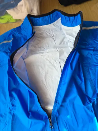 Chubasquero Btwin para bici verano