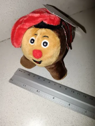 Lote  Tió de Nadal 80 peluches