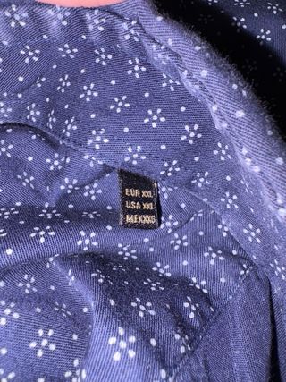 Camisa azul estampada