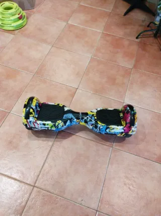 Hoverboard con diseño graffiti