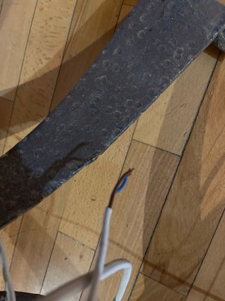 Lámpara de pie retro metal.  en buen estado .