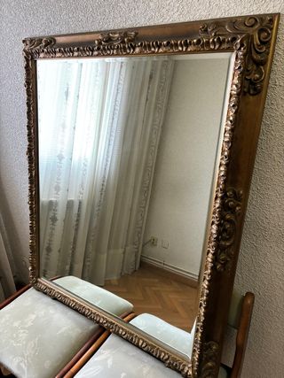 Espejo biselado madera tallada