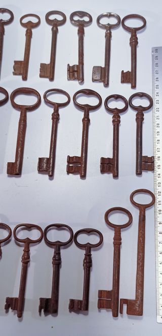 LLAVES ANTIGUAS