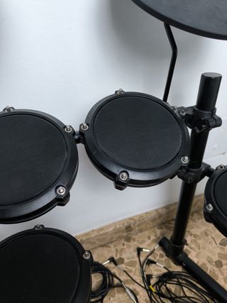 Batería Electrónica Alesis Debut Kit