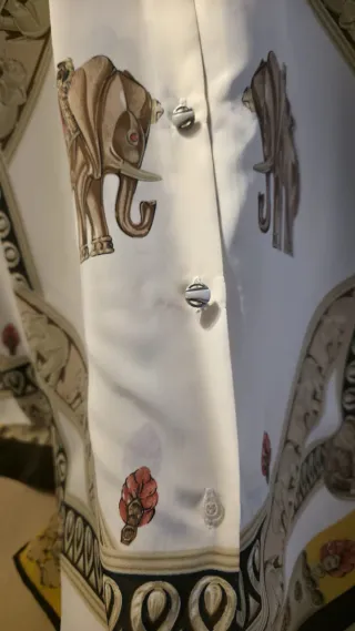 REBAJADA HOY! Camisa vintage estampado elefantes