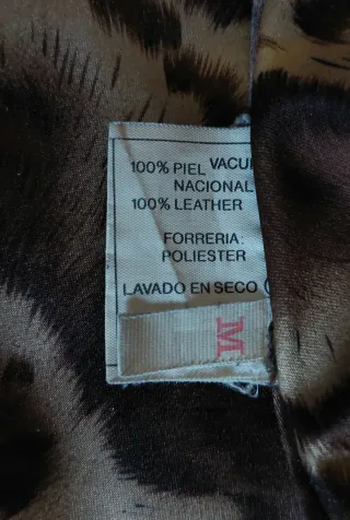 Abrigo Piel Sintética Marrón y Plateado