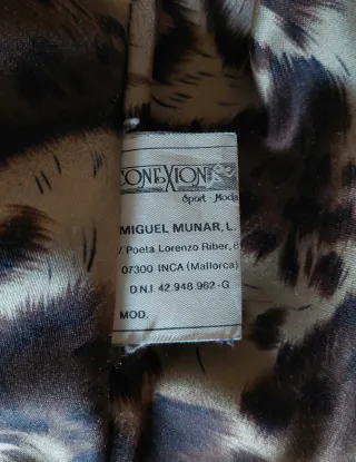 Abrigo Piel Sintética Marrón y Plateado