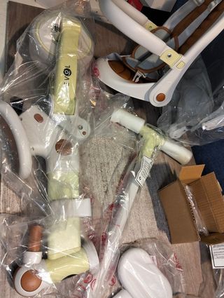 Triciclo 5 en 1 reclinable con capota