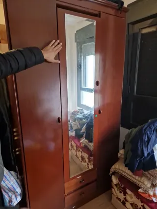 Armario de madera 3 puertas con espejo