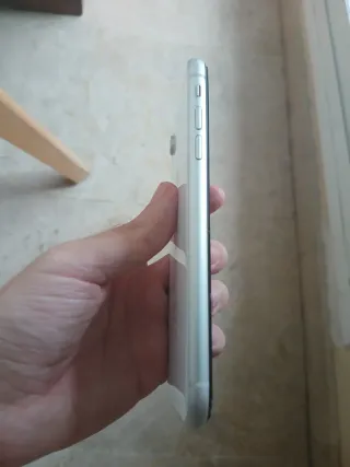 iPhone XR Apple Blanco 64gb. Entrego cargador.