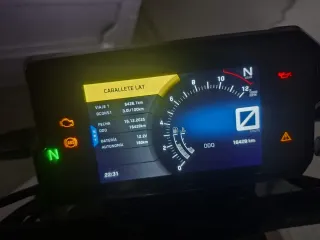 KTM Duke 125 Blanca y Naranja