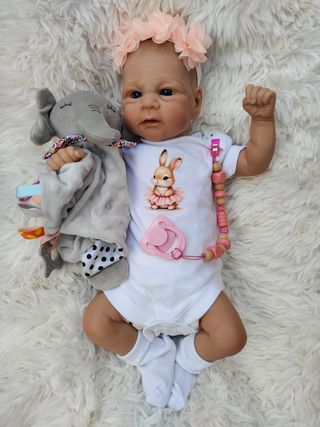 Muñeca reborn realista