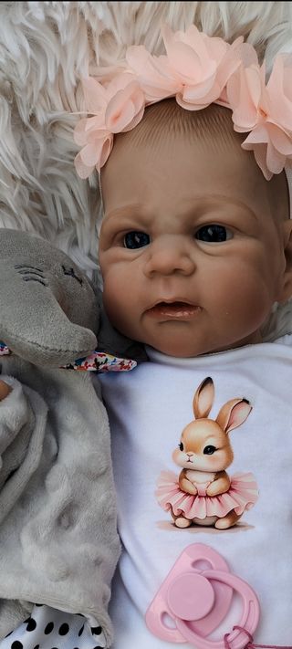 Muñeca reborn realista