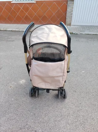 Carro de paseo ligero y plegable icoo