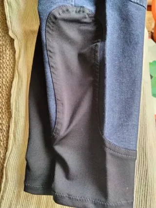 Pantalón de montar denim. Chulísimo.