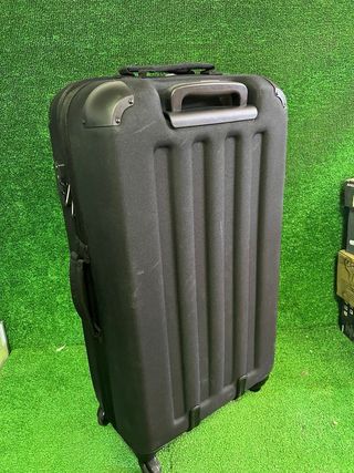 Maleta EASTPAK TRANZSHELL L negra, 75L