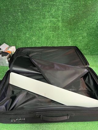 Maleta EASTPAK TRANZSHELL L negra, 75L