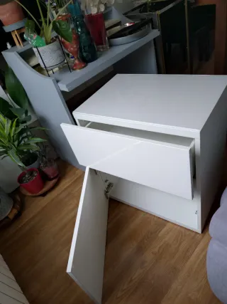 Mueble BESTA IKEA blanco brillo