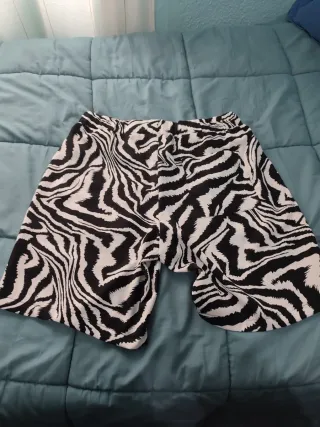 Conjunto cebra crop top y shorts