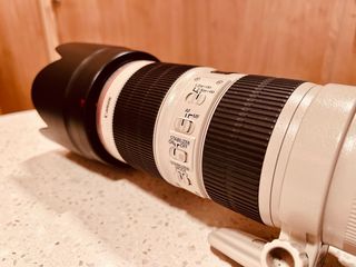 Canon SLR + Zoom Lense 70-200mm