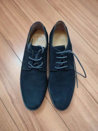 Zapatos de ante azul marino con cordones