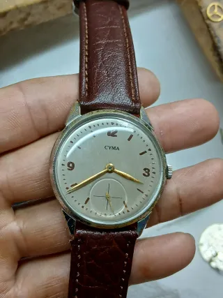 Reloj Cyma Caballero Marrón/Plateado