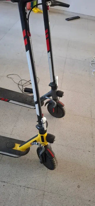 2 Patinetes Eléctricos