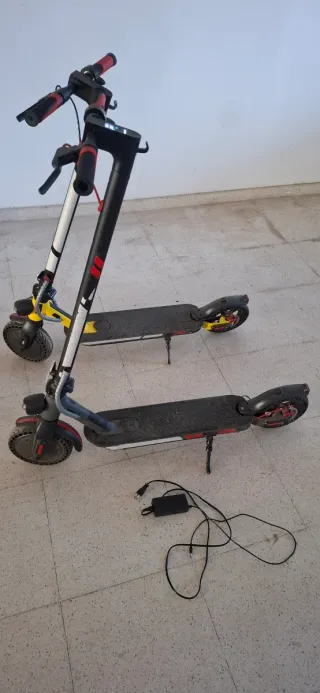 2 Patinetes Eléctricos