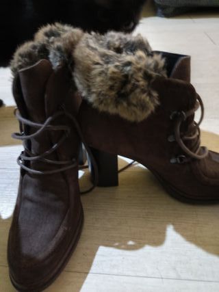 Botines marrones con pelo