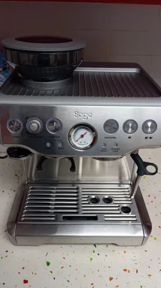Cafetera Sage Barista  express