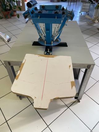 Mesa Serigrafía con Pulpo