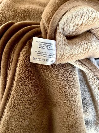 Manta grande marrón y beige cama 1.50 en Bilbao