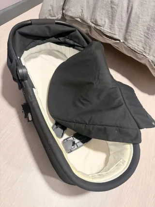 Cuna bebé con cambiador y Otras Cosas