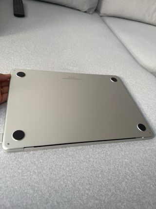 MacBook Air M2 2022 Plata